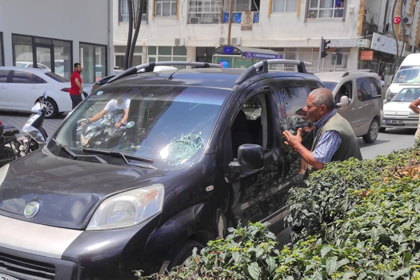 Otomobilin çarptığı çocuk ağır yaralandı