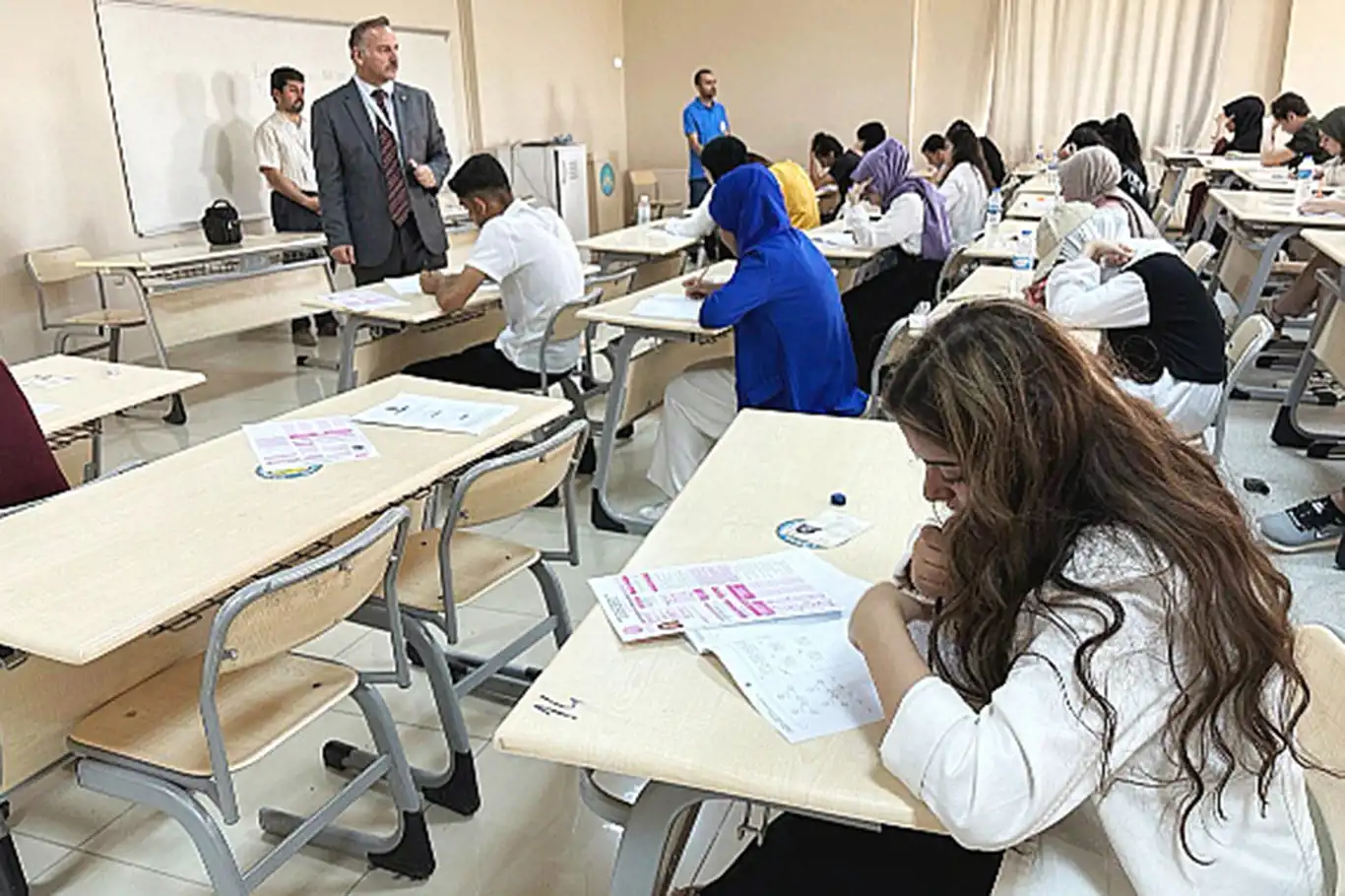 Şanlıurfa'da Harran YÖS-2 Sınavı yapıldı Şanlıurfa'da Harran YÖS-2 Sınavı yapıldı