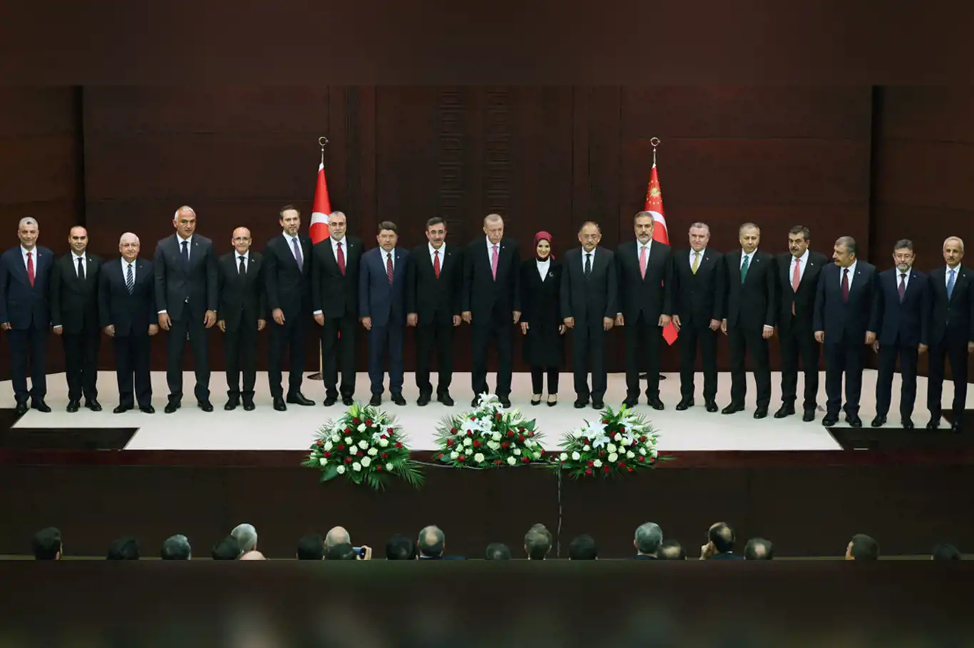 Yeni kabine üyeleri ilk mesajlarını paylaştı Yeni kabine üyeleri ilk mesajlarını paylaştı