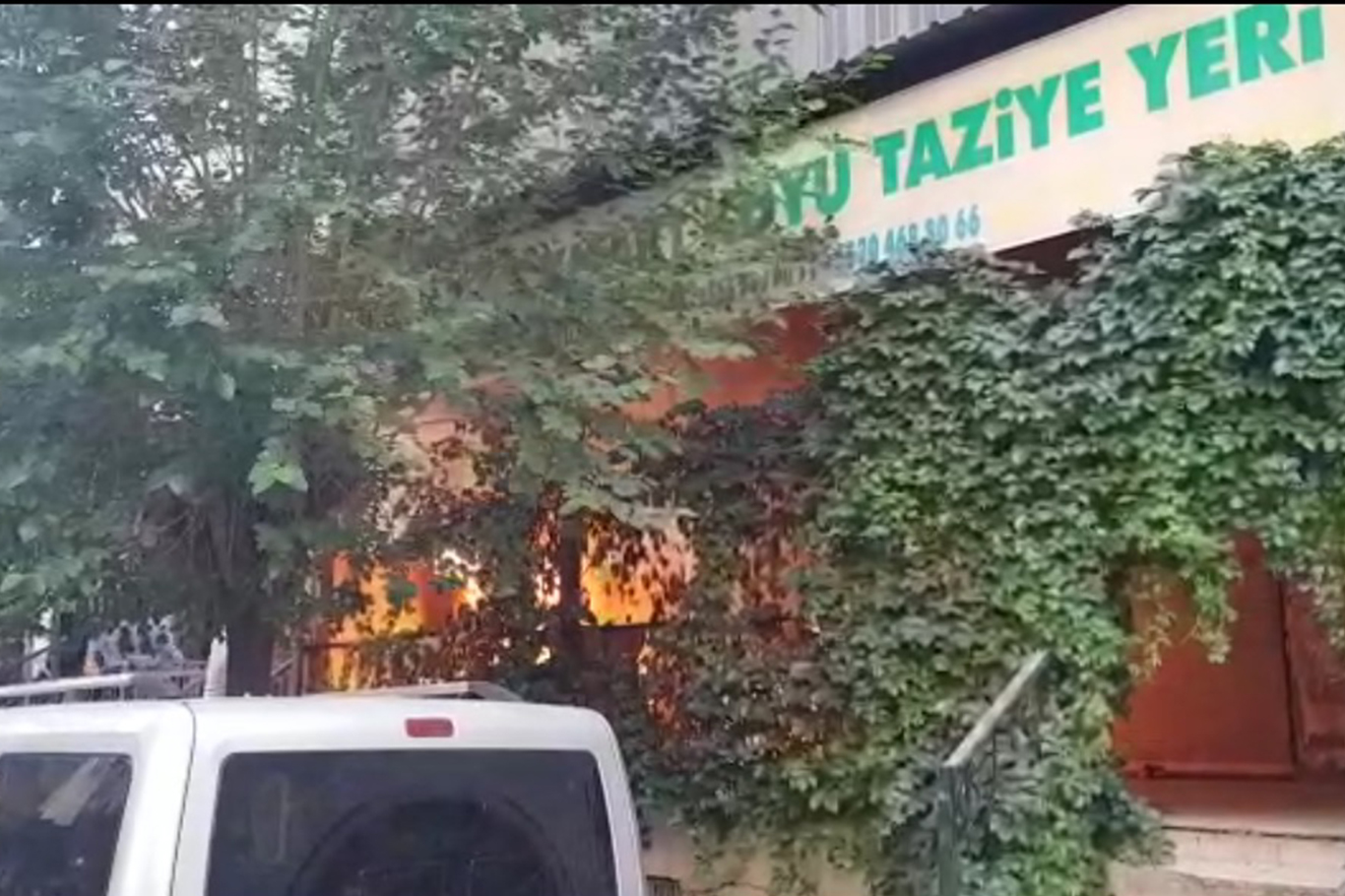 Taziye evinde yangın