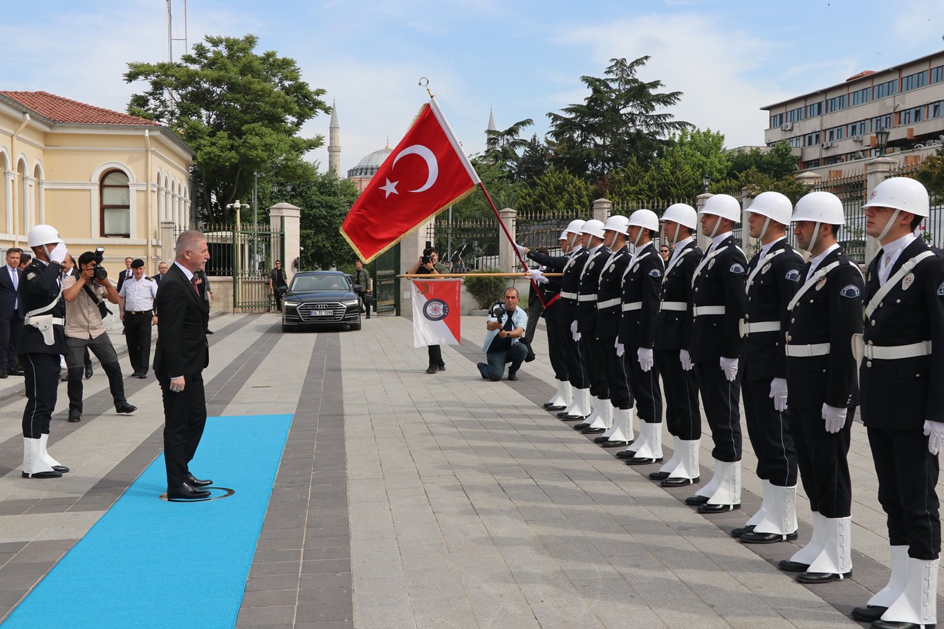 İstanbul Valisi Davut Gül göreve başladı 