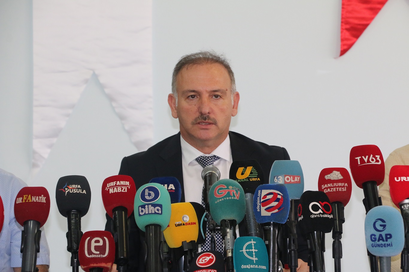 Rektör Güllüoğlu: Cumhurbaşkanımız imza attığında hukuk fakültesi açılacak