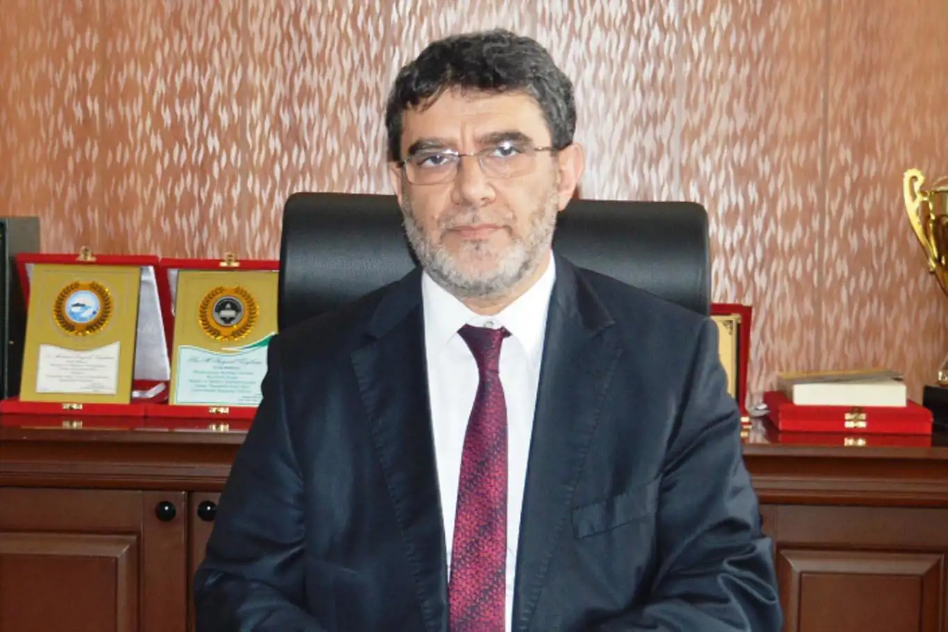 Bitlis İl Müftüsü Geylani: Toplum olarak tasarruf yapıp, israftan kaçınmalıyız Bitlis İl Müftüsü Geylani: Toplum olarak tasarruf yapıp, israftan kaçınmalıyız