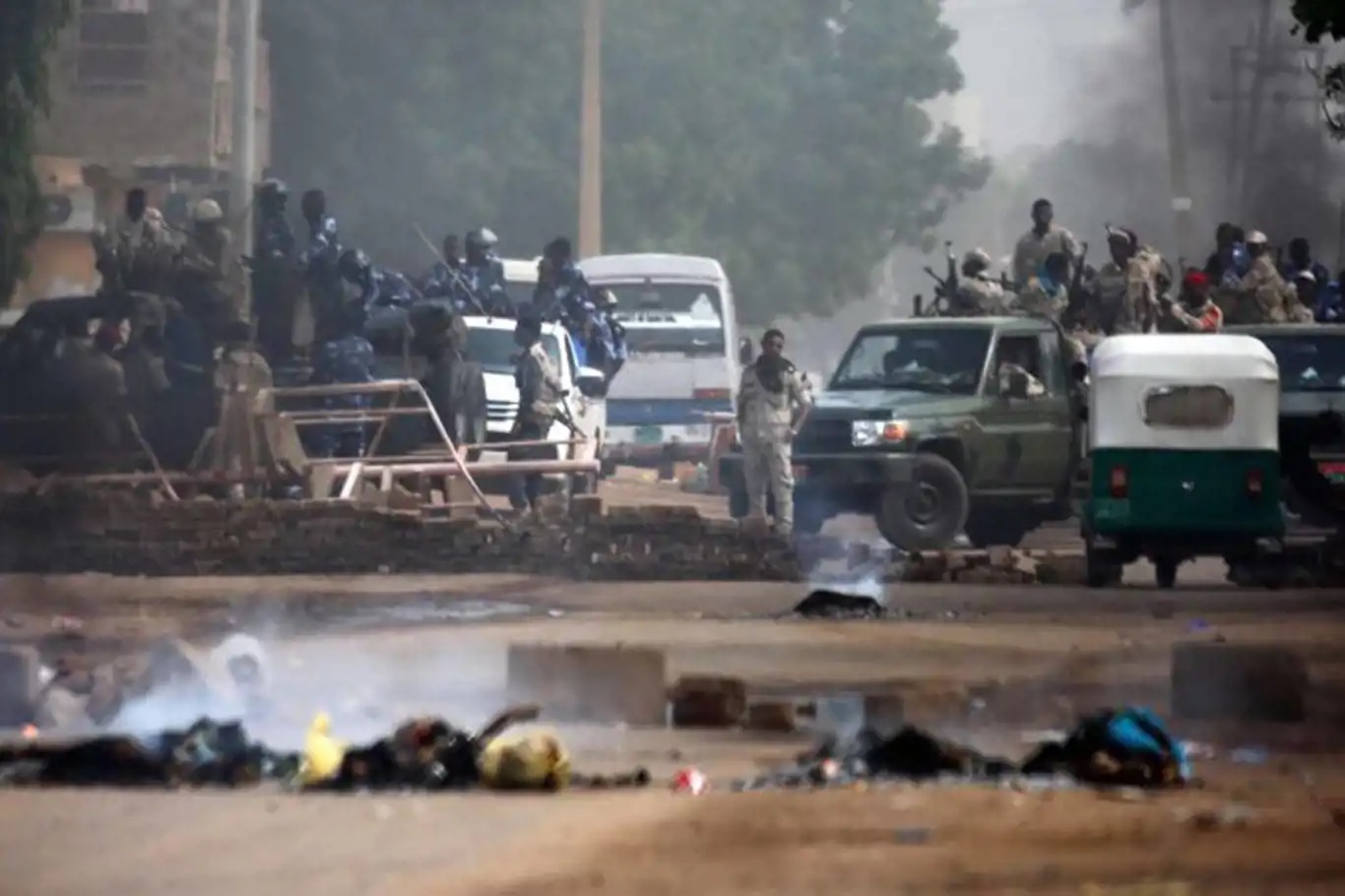 Savaş ve darbeler ülkesi: Sudan Savaş ve darbeler ülkesi: Sudan