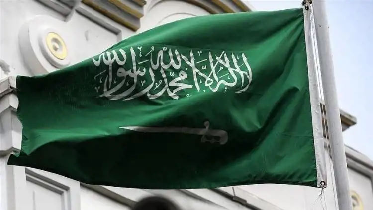 من بينها تركيا.. السعودية تطبق التأشيرة الإلكترونية لمواطني 12 دولة
