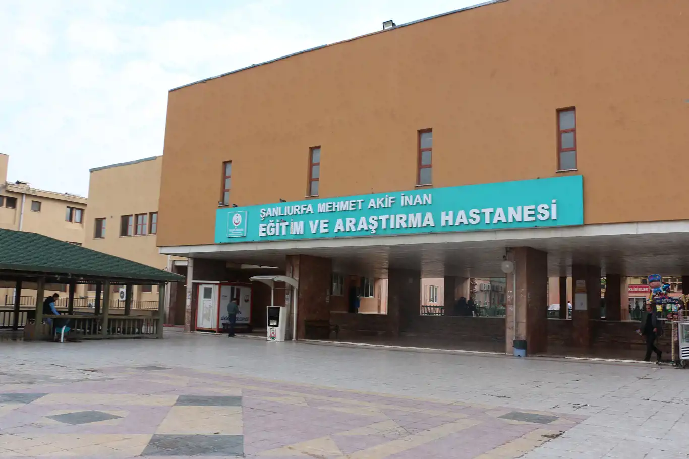 Şanlıurfa'da traktör devrildi: 1 ölü 1 yaralı Şanlıurfa'da traktör devrildi: 1 ölü 1 yaralı