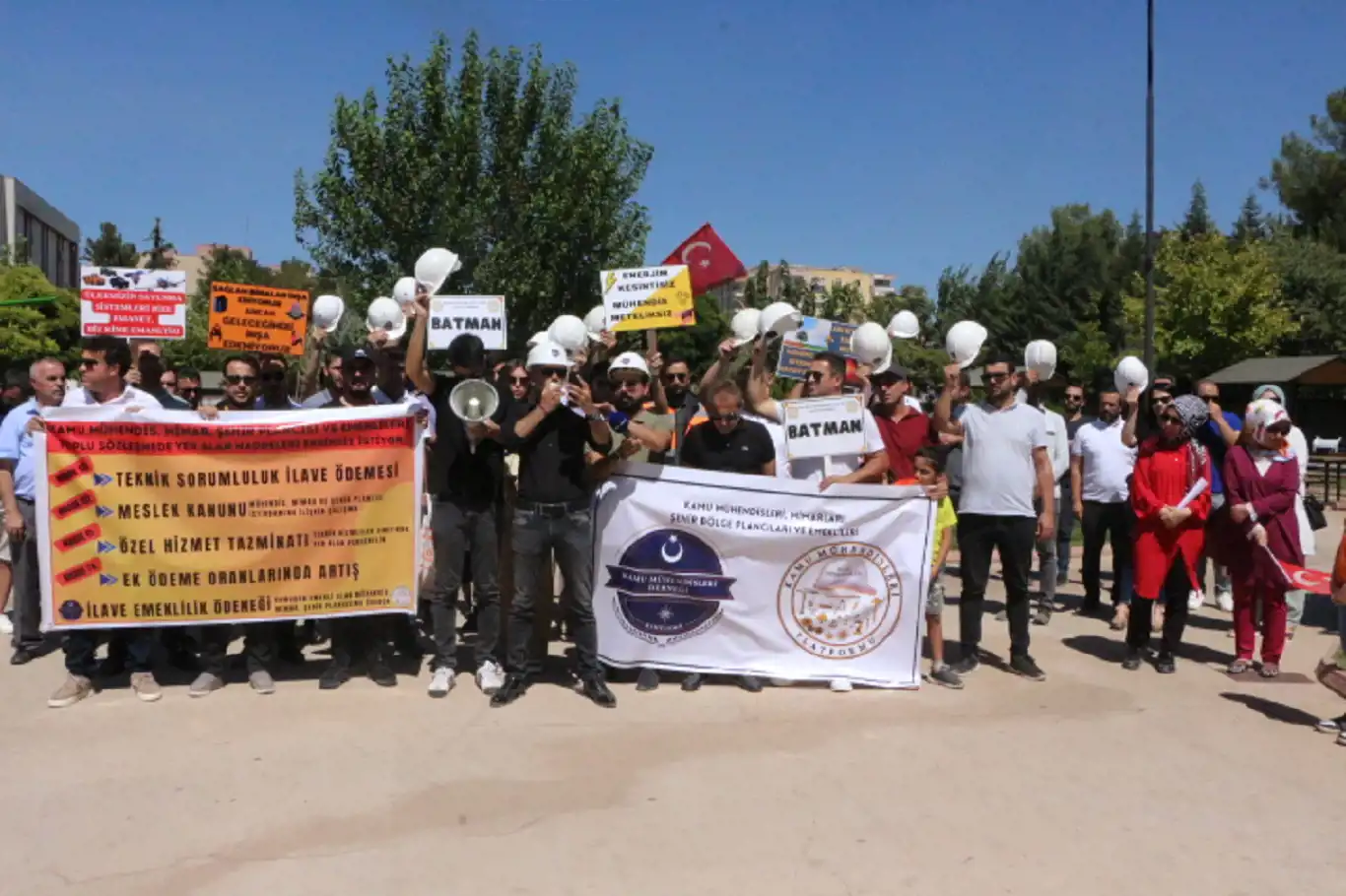 Kamu Mühendisleri: Kamu Mühendisleri en mağdur meslek grubu olmuştur
