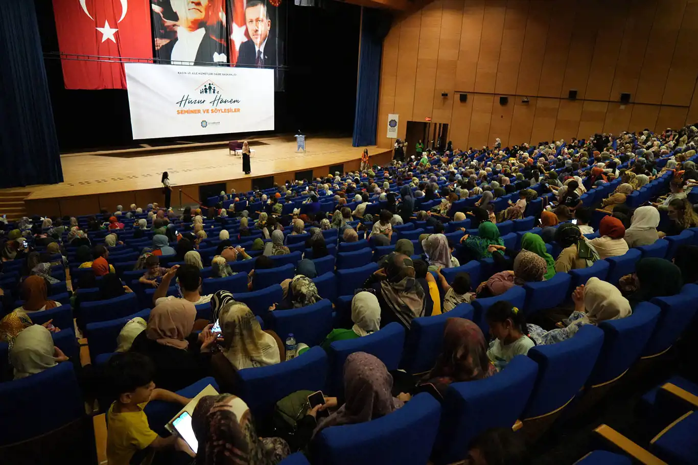 "Huzur Hanem" buluşmaları devam ediyor "Huzur Hanem" buluşmaları devam ediyor