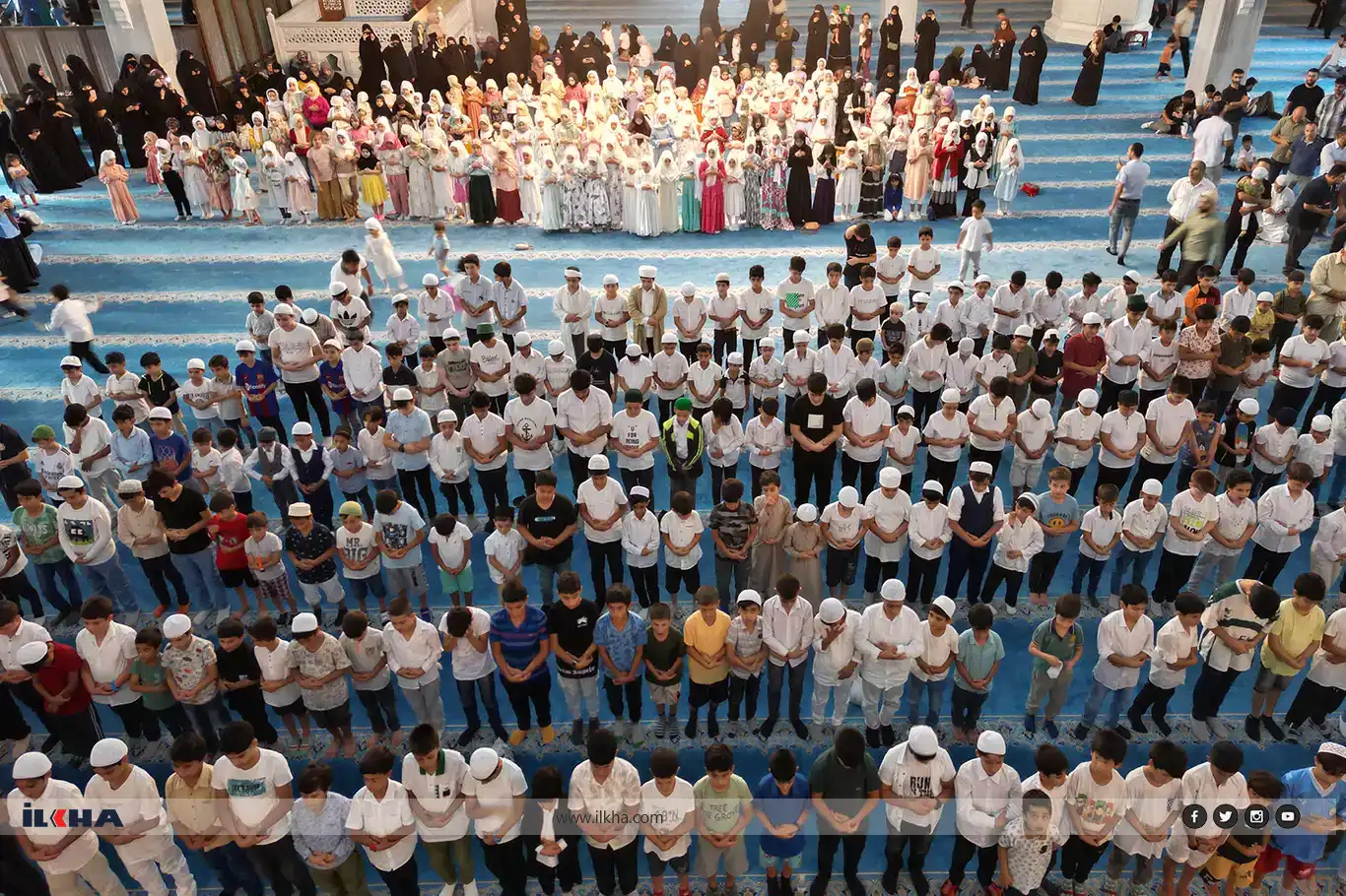 "Life is Beautiful with Prayer" event unites hundreds of children for congregational prayer in Istanbul "Life is Beautiful with Prayer" event unites hundreds of children for congregational prayer in Istanbul