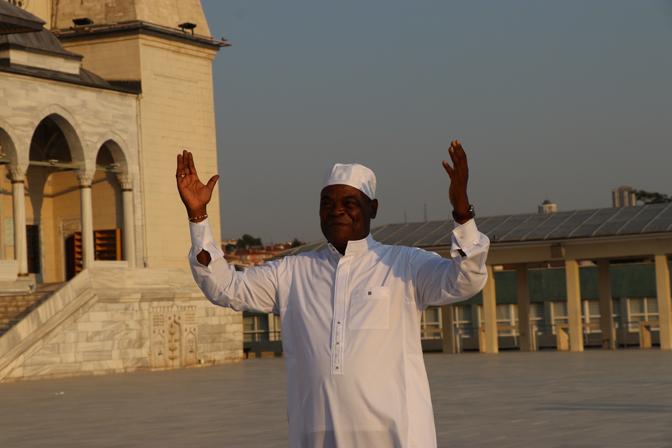 İslam’la müşerref olan Güney Afrikalı eski rahip hayat hikayesini anlattı