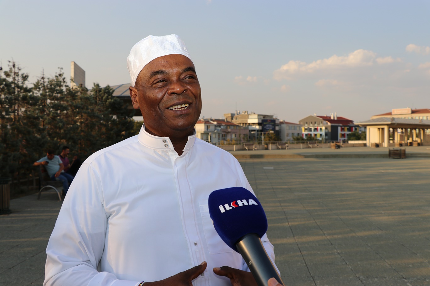 İslam’la müşerref olan Güney Afrikalı eski rahip hayat hikayesini anlattı