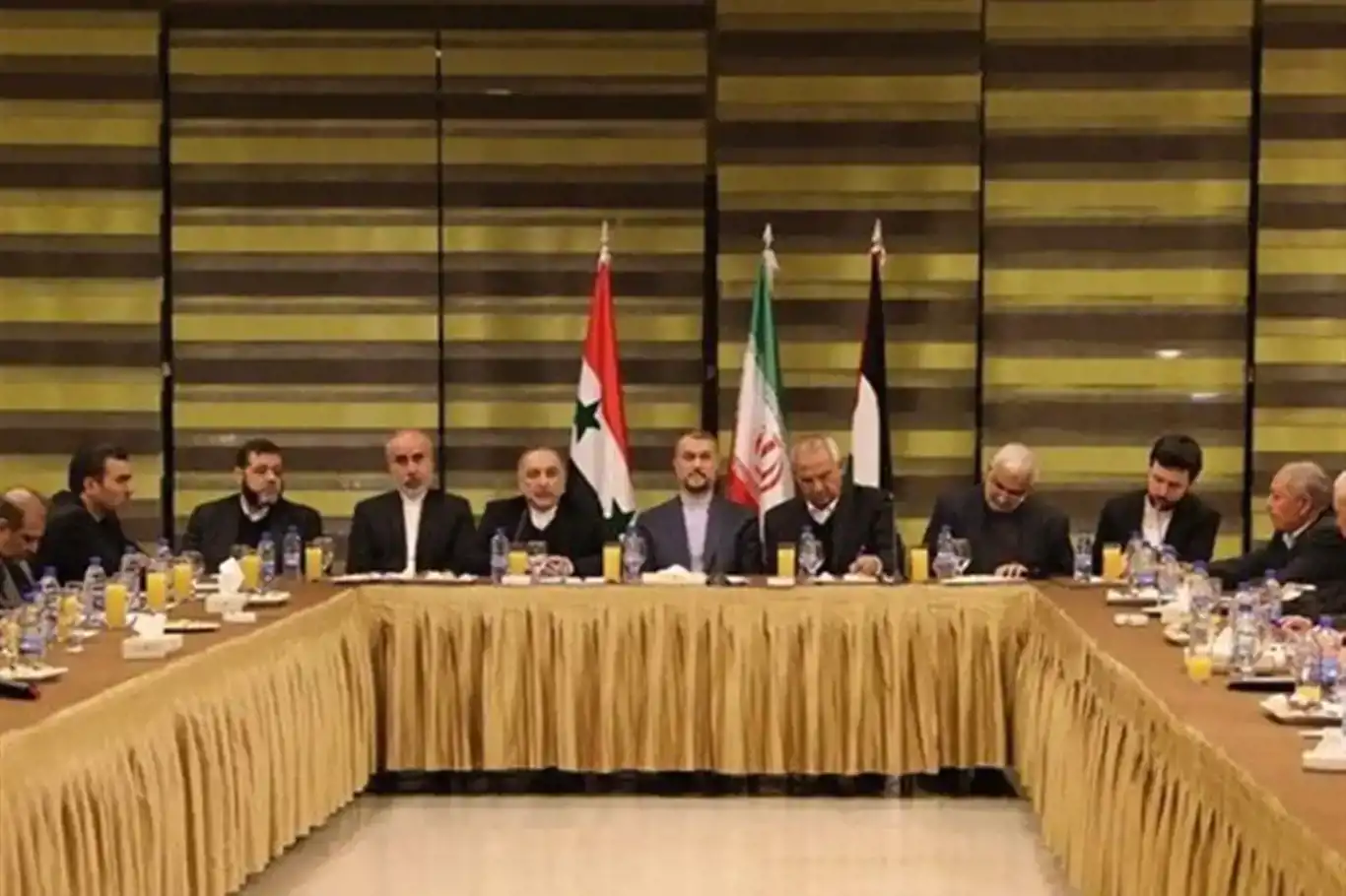 Iranian foreign minister meets with Palestinian resistance leaders in Lebanon