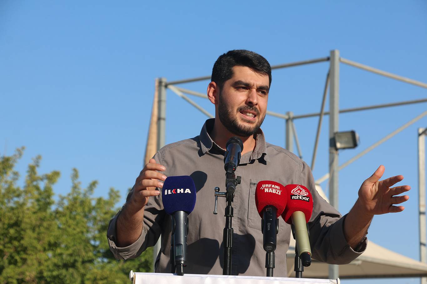 Yüzlerce çocuk "Hayat namazla güzeldir" dedi