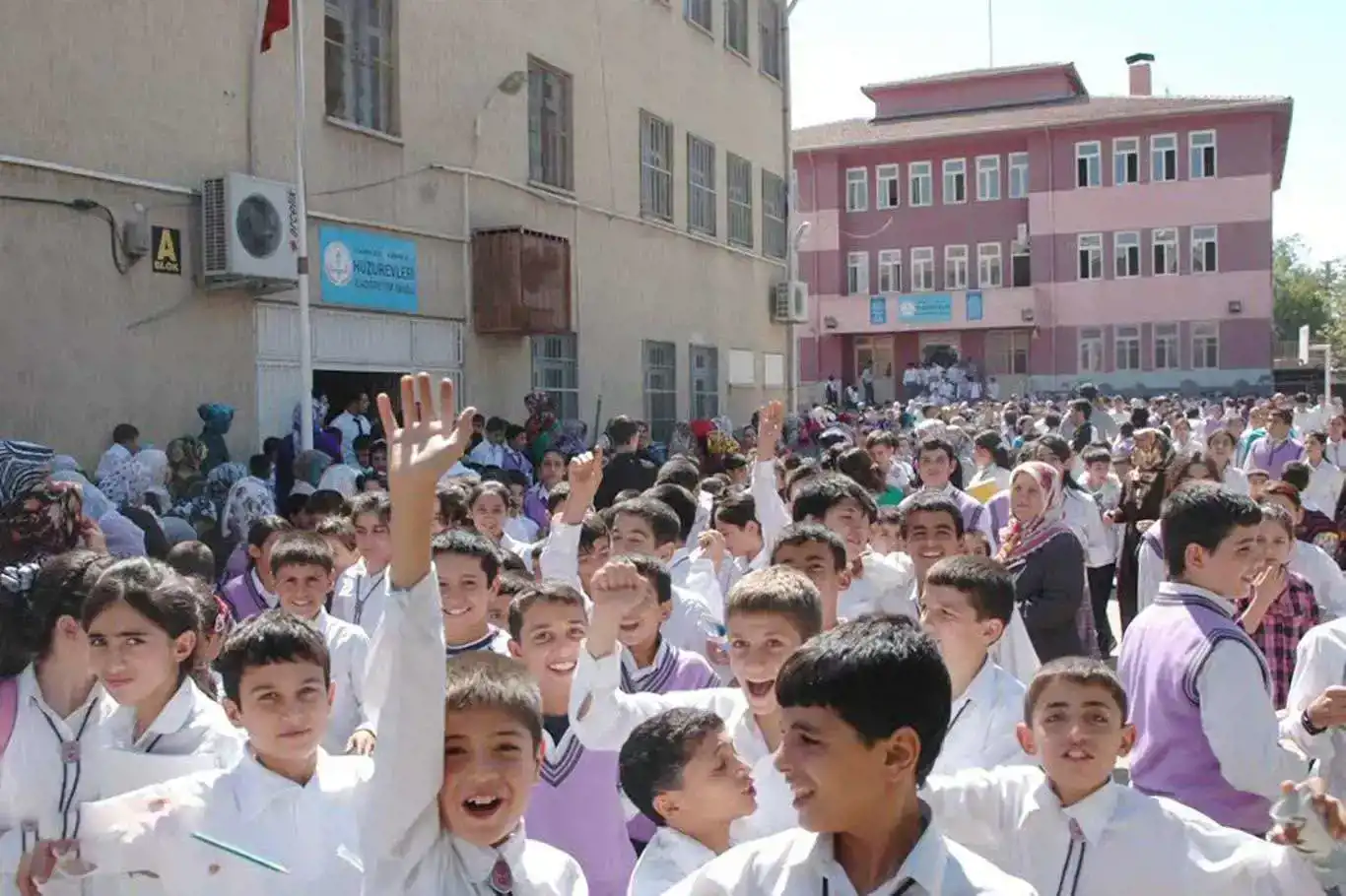 20 million students begin new academic year in Türkiye 20 million students begin new academic year in Türkiye