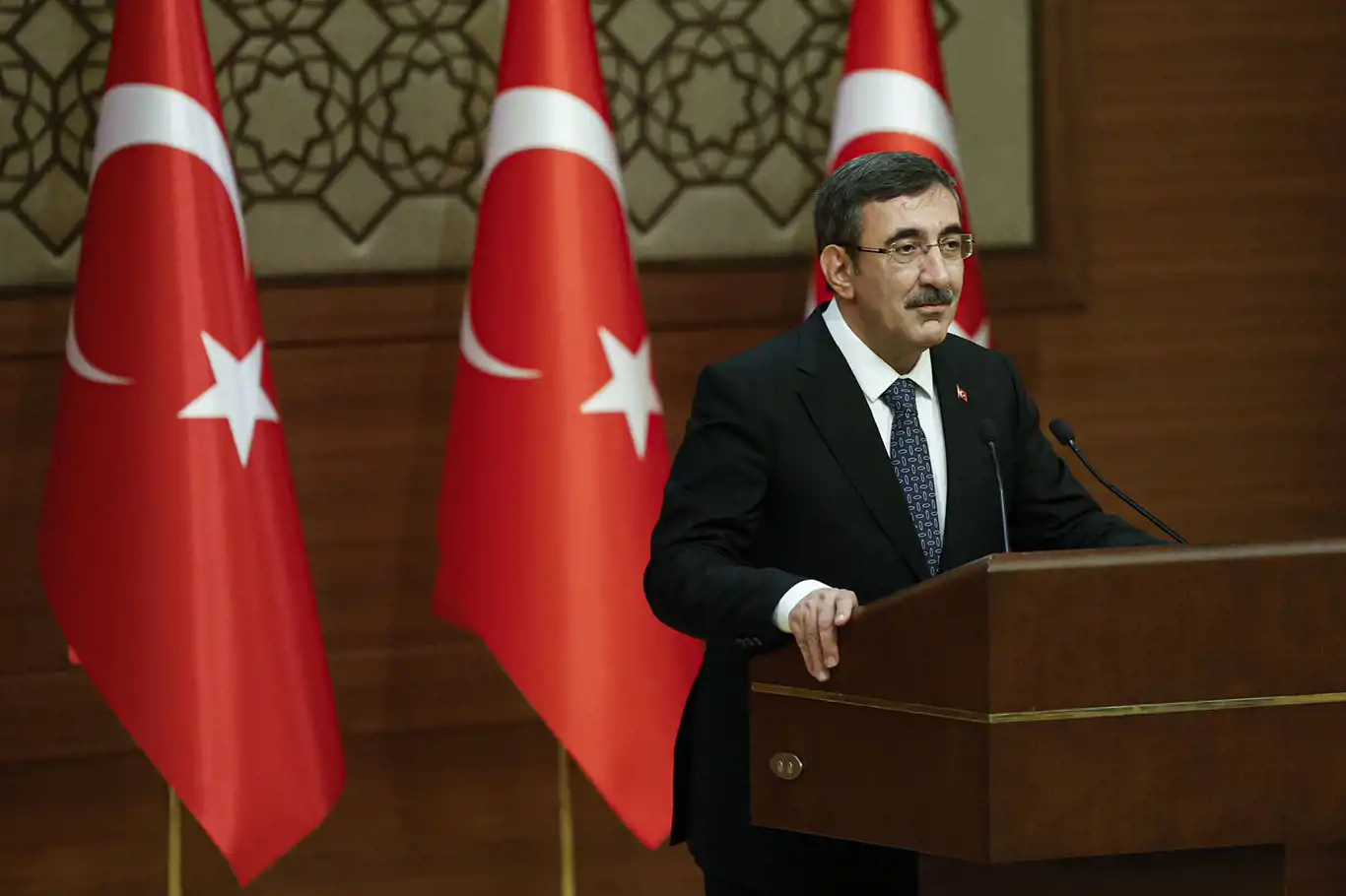 Cumhurbaşkanı Yardımcısı Yılmaz: Şu ana kadar 12 bin öğrenciyi yurt dışına burslu gönderdik Cumhurbaşkanı Yardımcısı Yılmaz: Şu ana kadar 12 bin öğrenciyi yurt dışına burslu gönderdik