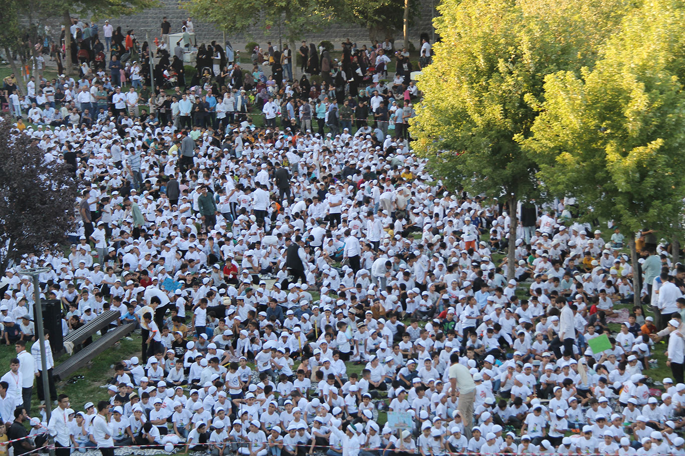 Kur'an nesli hep bir ağızdan haykırdı: Asla terk etmeyeceğim ibadet namaz!