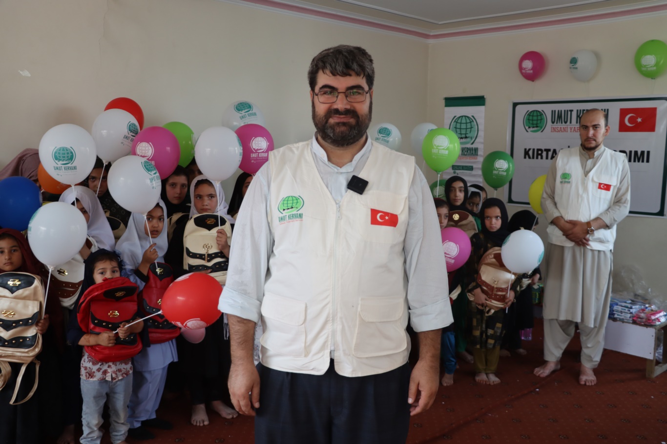 Umut Kervanı Vakfı Başkanı Cengiz Kurtaran