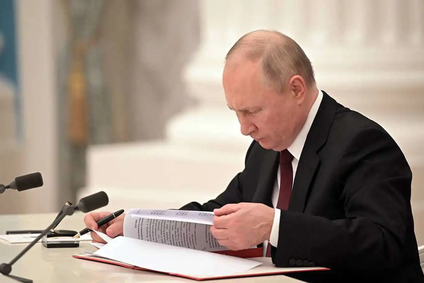 Putin imzaladı: Batılı ülkelere yönelik gıda ambargosu bir yıl daha uzatıldı Putin imzaladı: Batılı ülkelere yönelik gıda ambargosu bir yıl daha uzatıldı