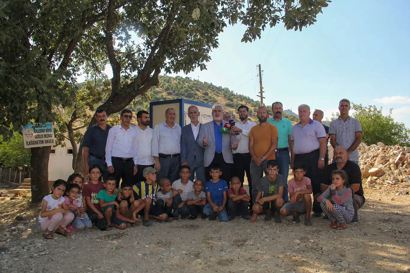 HÜDA PAR Diyarbakır İl Başkanı Turgut: Hayatlarını hala çadırda geçirmek zorunda kalan depremzedeler var