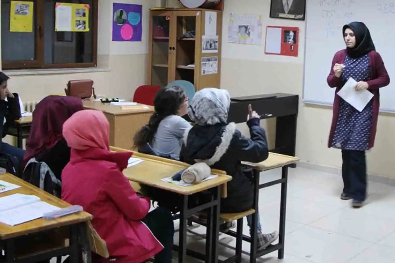 Türkçe ortalaması 70 olmayan öğrenci sınıf geçemeyecek Türkçe ortalaması 70 olmayan öğrenci sınıf geçemeyecek