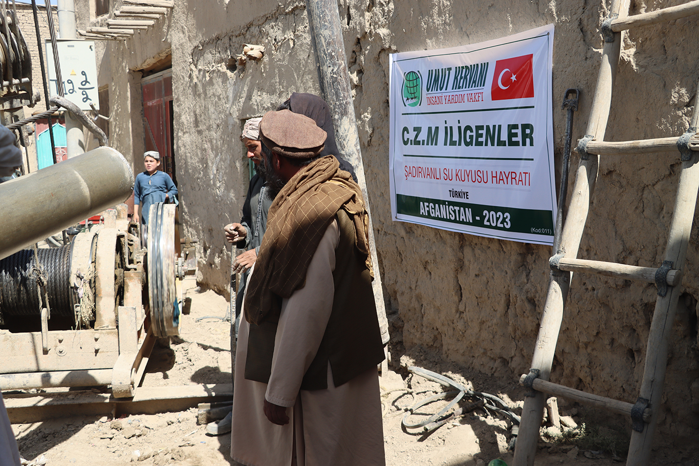 Umut Kervanı'nın Afganistan'da su kuyusu çalışması devam ediyor