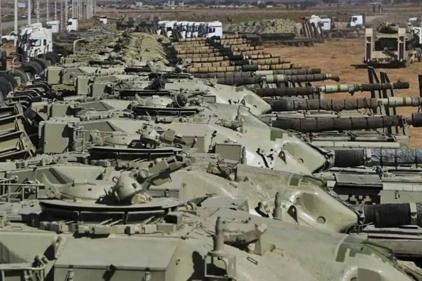 Azerbaycan, Karabağ'da ele geçirilen silahların listesini açıkladı Azerbaycan, Karabağ'da ele geçirilen silahların listesini açıkladı