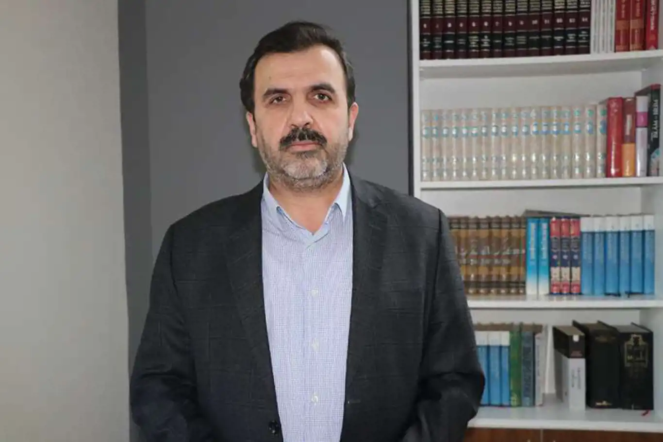 إفساد العقل الكُردي أو سلب العقل الكُردي كما يراه الدكتور "عبد القادر توران" إفساد العقل الكُردي أو سلب العقل الكُردي كما يراه الدكتور "عبد القادر توران"