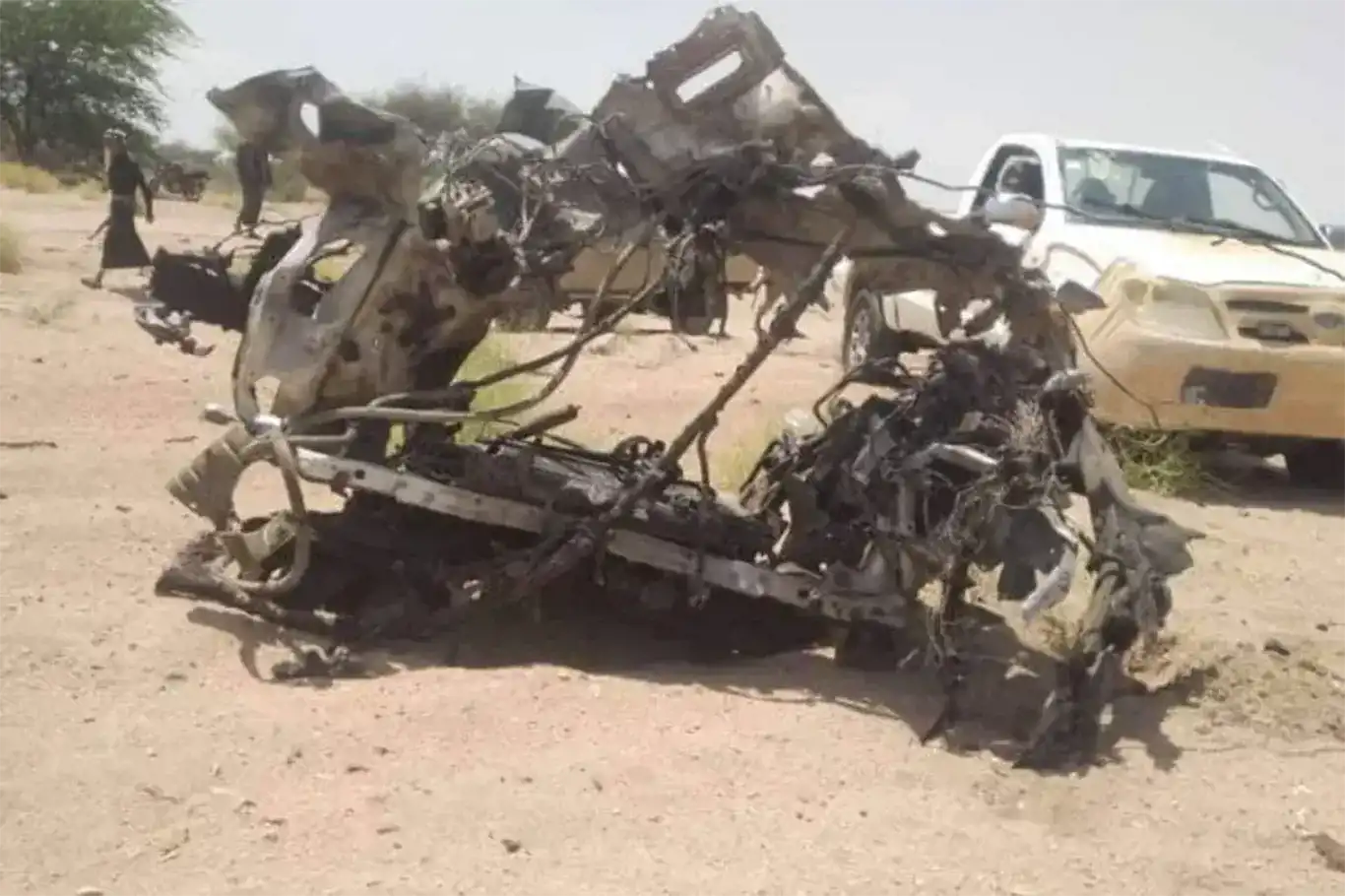Yemen'de askerleri taşıyan ambulansa saldırı: 4 ölü Yemen'de askerleri taşıyan ambulansa saldırı: 4 ölü