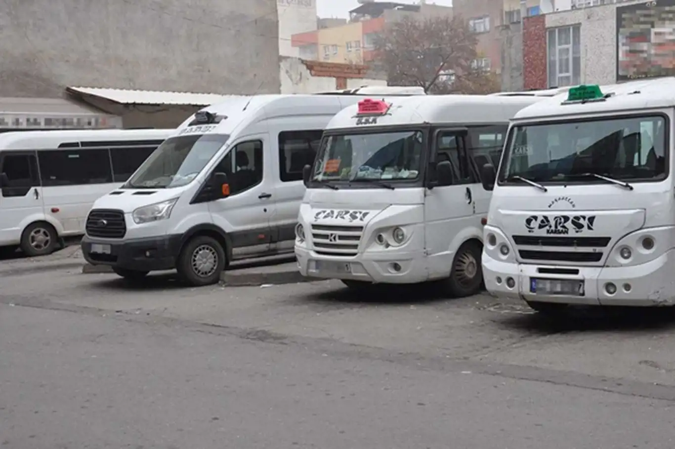 Minibüsçüler maliyetlerinin artışından dert yandı! Minibüsçüler maliyetlerinin artışından dert yandı!