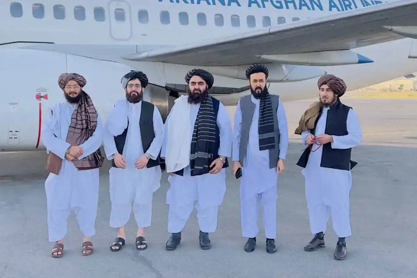 وەزیری دەرەوەی ئیمارەتی ئیسلامی ئەفغانستان چووە رووسیا وەزیری دەرەوەی ئیمارەتی ئیسلامی ئەفغانستان چووە رووسیا