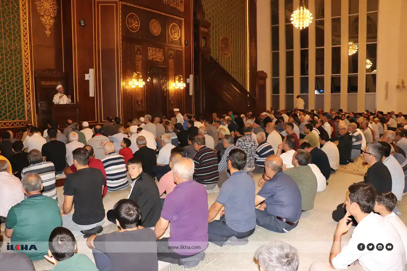 الاحتفال بذكرى المولد النبوي في عدد من المساجد في الولايات التركية الاحتفال بذكرى المولد النبوي في عدد من المساجد في الولايات التركية