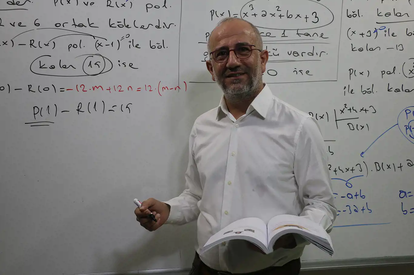 Mülakatta elenen öğretmen: Öğretmenlik mesleği mülakat dışında tutulması gerekir Mülakatta elenen öğretmen: Öğretmenlik mesleği mülakat dışında tutulması gerekir