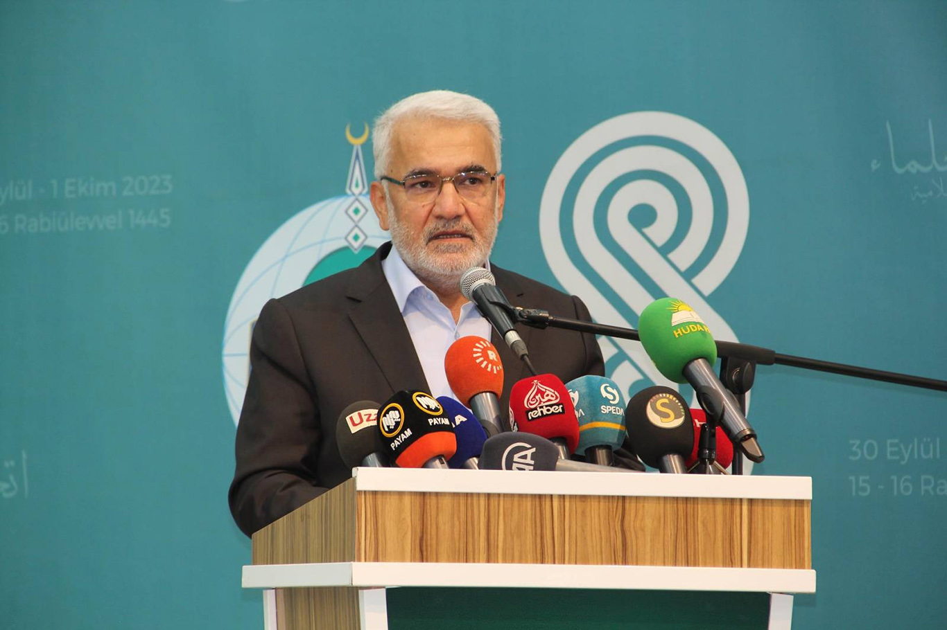 HÜDA PAR Chairman stresses vital role of scholars in guiding Islamic awakening HÜDA PAR Chairman stresses vital role of scholars in guiding Islamic awakening