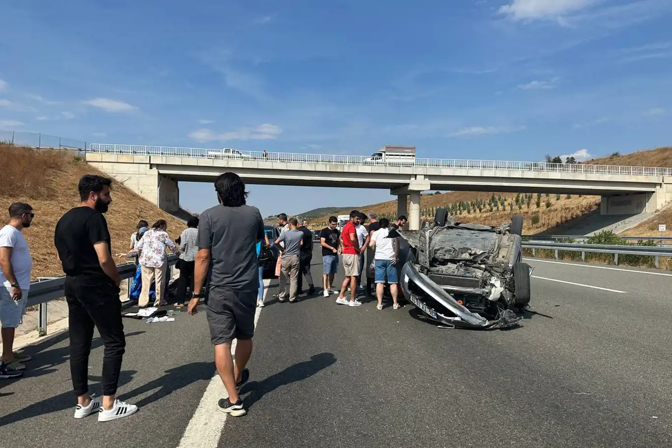 Balıkesir’de trafik kazası: 1'i ağır 5 yaralı Balıkesir’de trafik kazası: 1'i ağır 5 yaralı