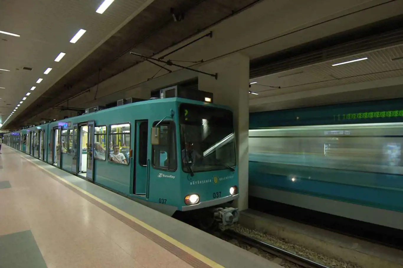 Kirazlı-Kayaşehir Merkez Metro Hattı'nda seferler normale döndü