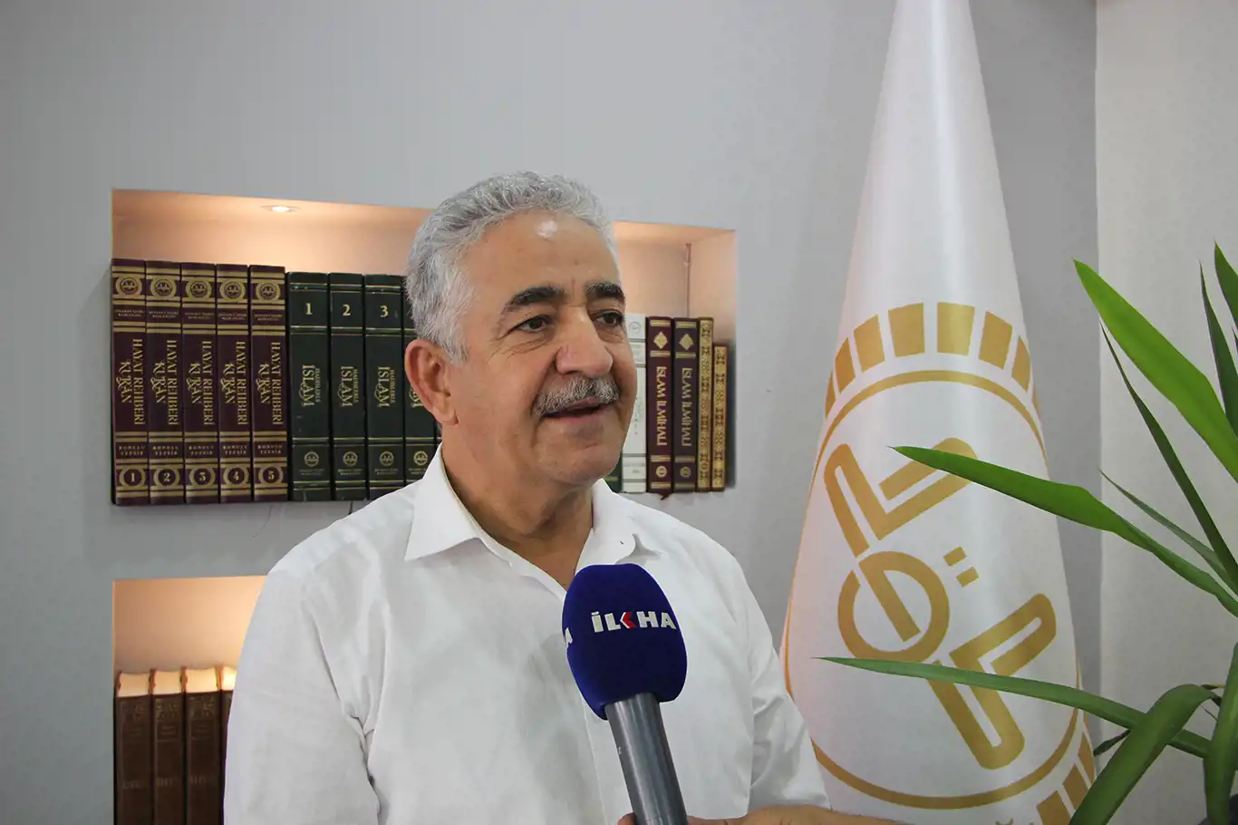 Müftü Haliloğlu: Dinimiz ilme ve okumaya büyük değer veriyor