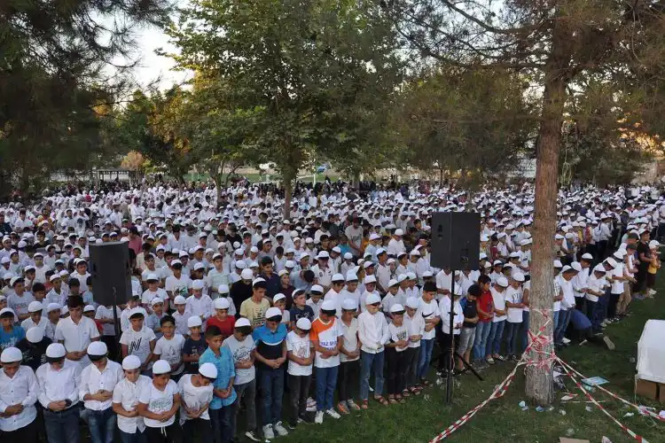 دعوة لحضور النشاط النهائي لفعالية "الحياة جميلة بالصلاة" دعوة لحضور النشاط النهائي لفعالية "الحياة جميلة بالصلاة"
