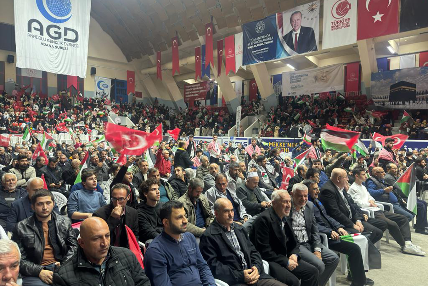 Adana'da Mekke'nin fethinin 1393'üncü yıldönümü kutlandı