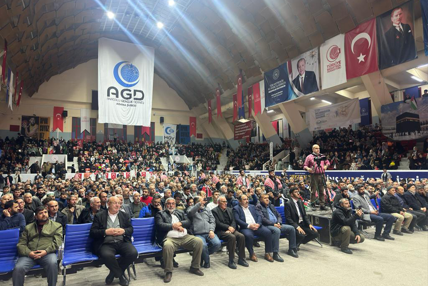 Adana'da Mekke'nin fethinin 1393'üncü yıldönümü kutlandı