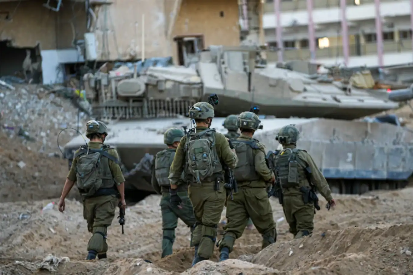 Siyonist rejimin sözde ordusu, Gazze'deki 5 tugayını geri çekiyor
