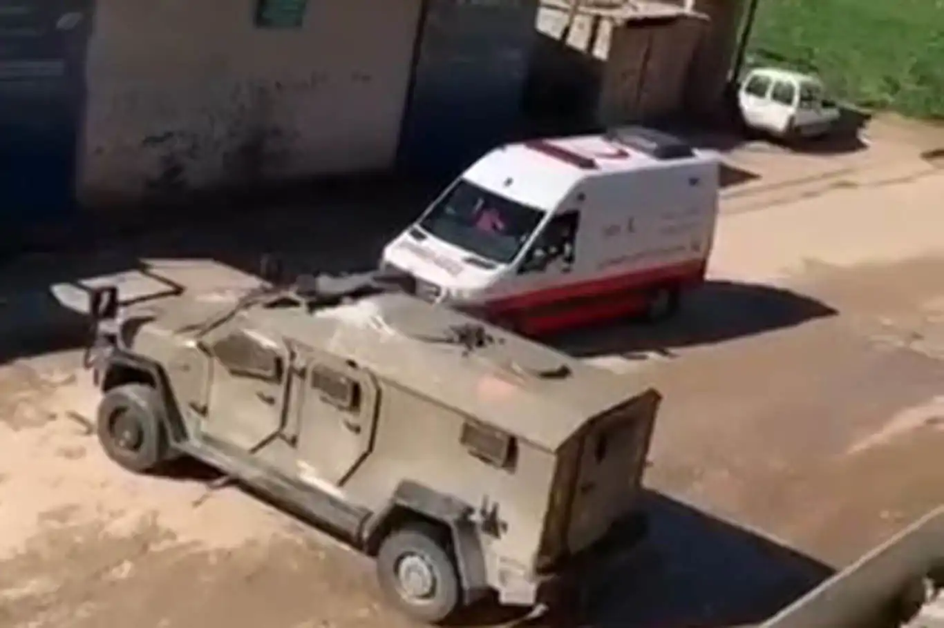 İşgal rejimi ambulansların çalışmasını engelliyor