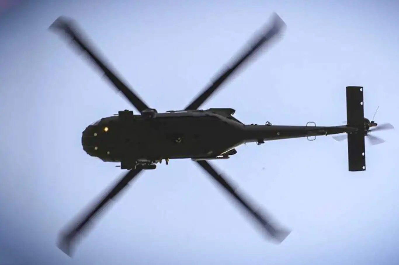 Kırgızistan'da askeri helikopter kazası: 1 ölü, 8 yaralı Kırgızistan'da askeri helikopter kazası: 1 ölü, 8 yaralı