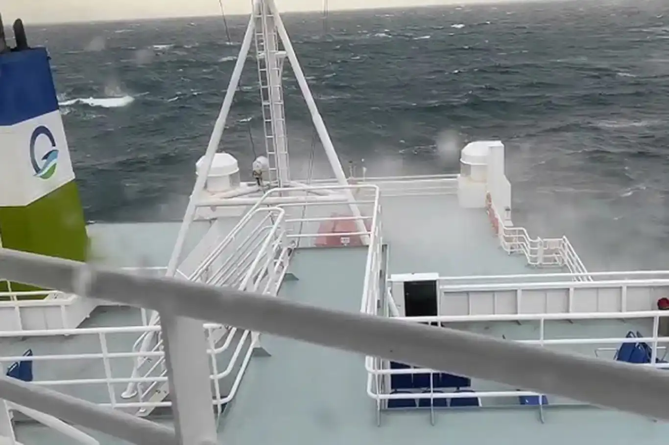 Çanakkale'de feribot seferlerine fırtına engeli