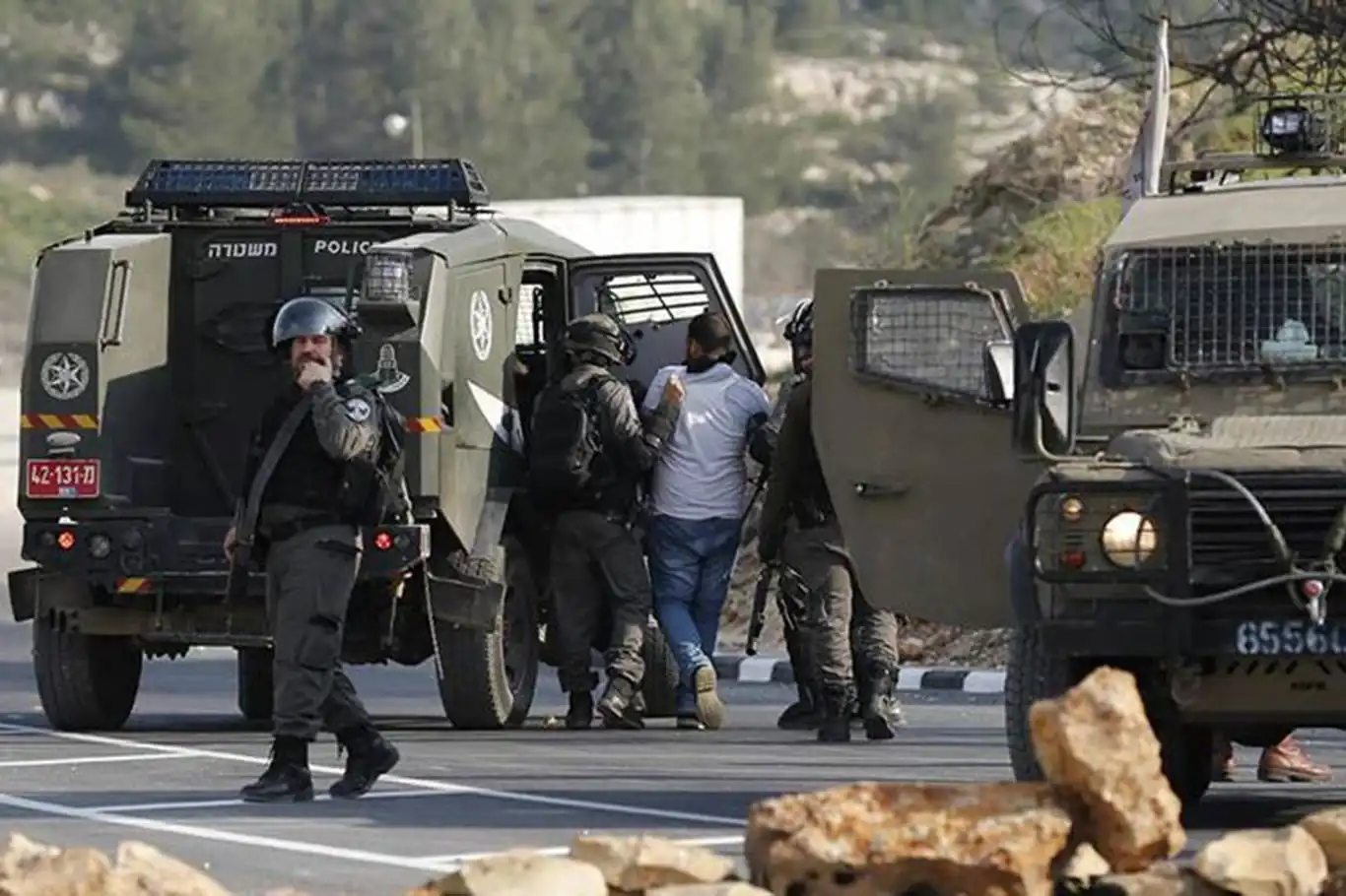 Siyonist işgal rejimi 22 Filistinliyi daha alıkoydu