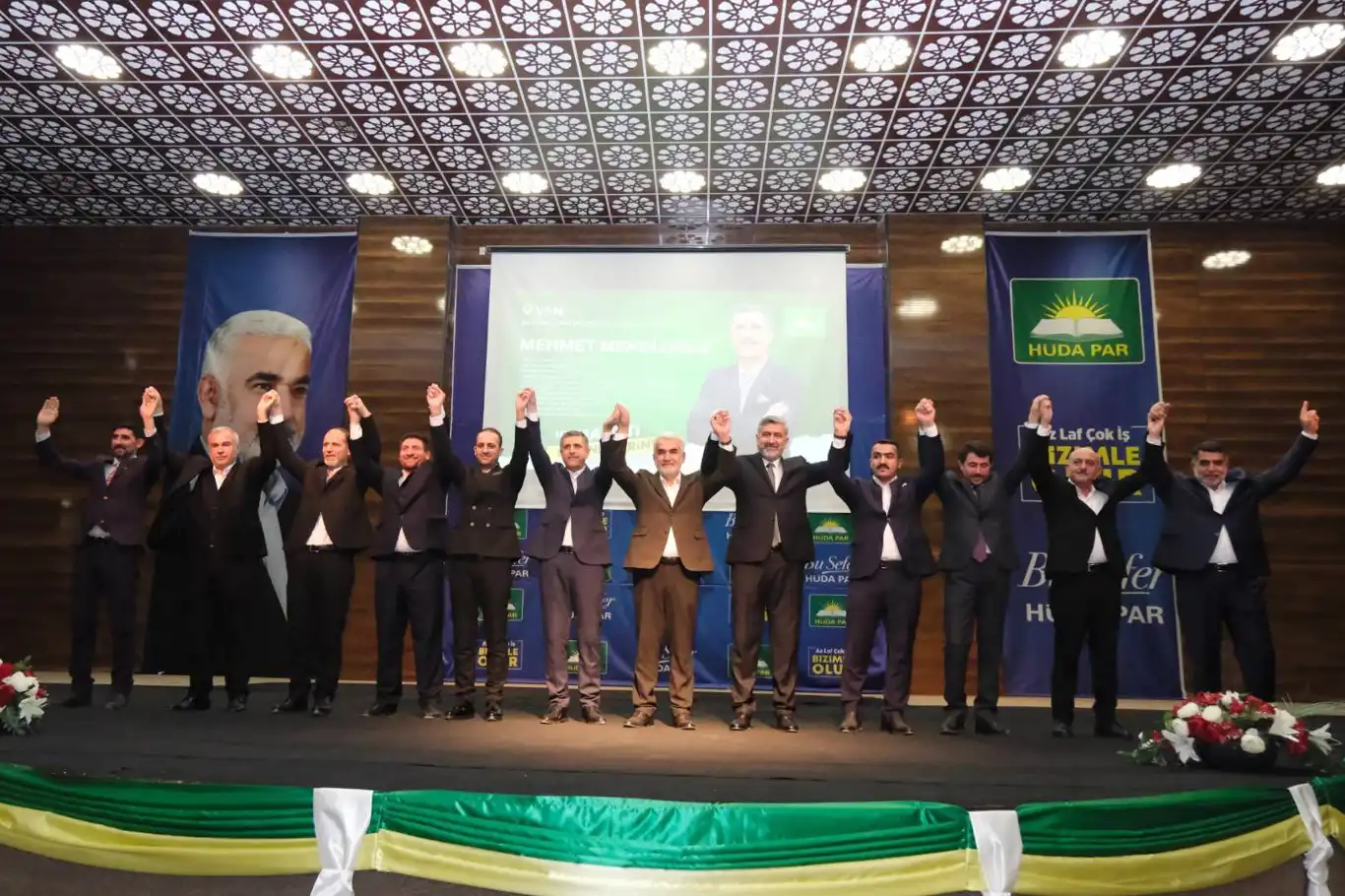 HÜDA PAR, 3 il, 7 ilçe ve 1 belde belediye başkan adayını tanıttı