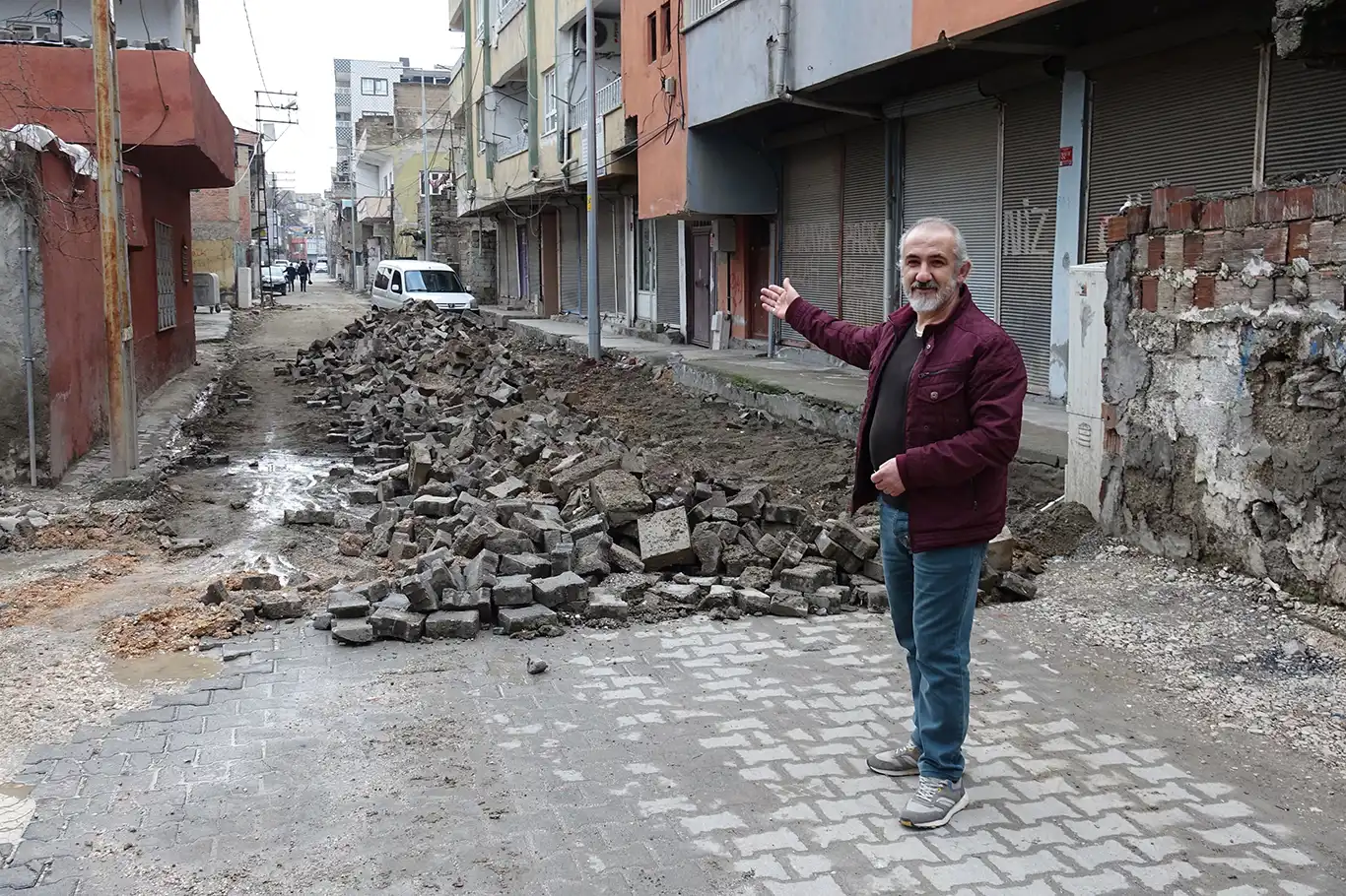 Batmanlılar altyapı çalışmalarının ağır ilerlemesinden şikâyetçi Batmanlılar altyapı çalışmalarının ağır ilerlemesinden şikâyetçi