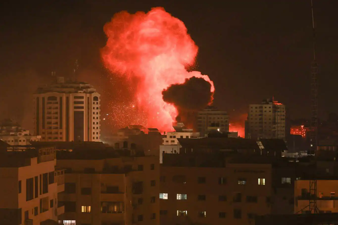 İşgal rejimi son 24 saatte 100'den fazla yeri bombaladı