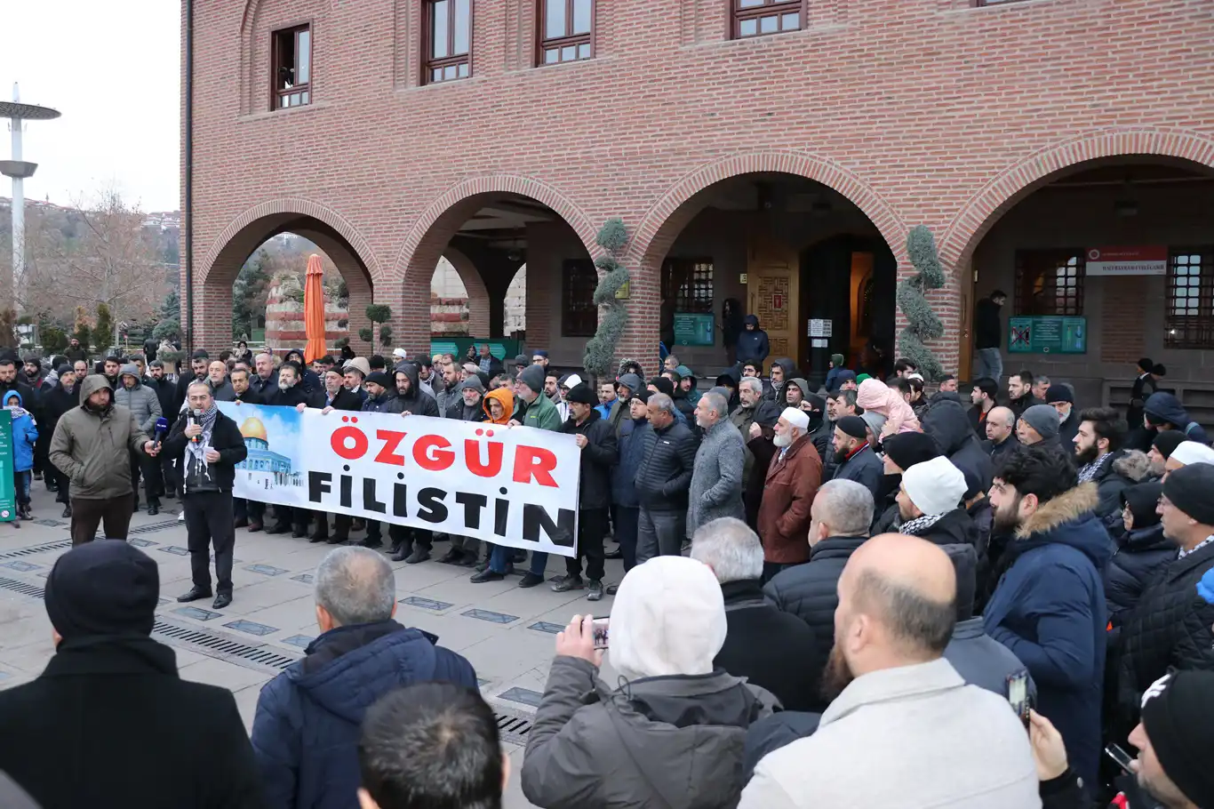 Ankara'da "Filistin'e dua için sabah namazında buluşuyoruz" etkinliği düzenlendi
