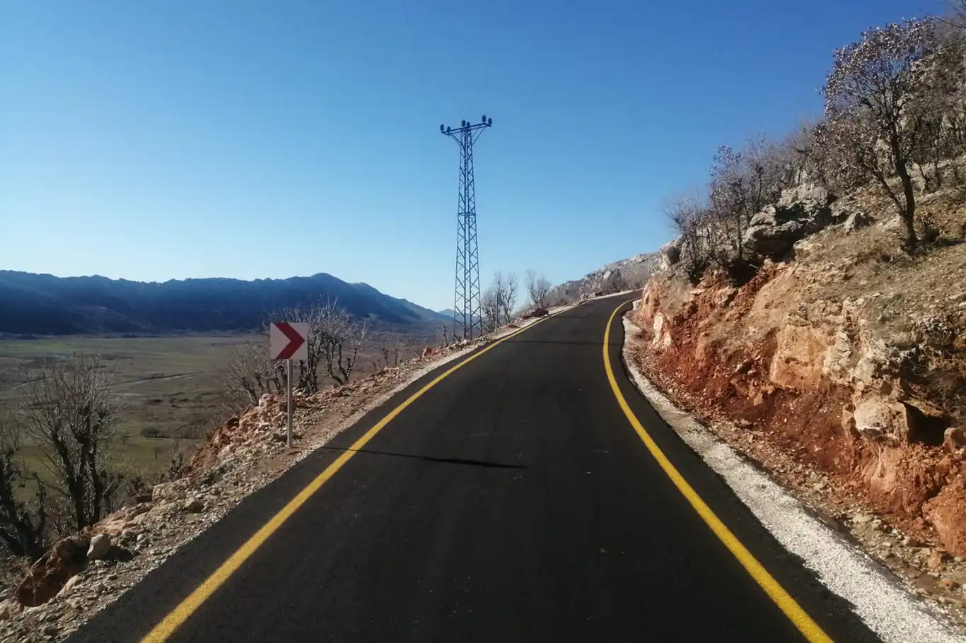 Hani Çukur- Elazığ Üçocak yolu tamamlandı Hani Çukur- Elazığ Üçocak yolu tamamlandı