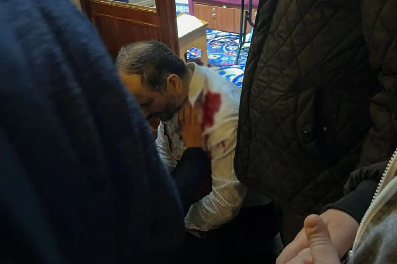 İstanbul'da Fatih Camii imamına bıçaklı saldırı